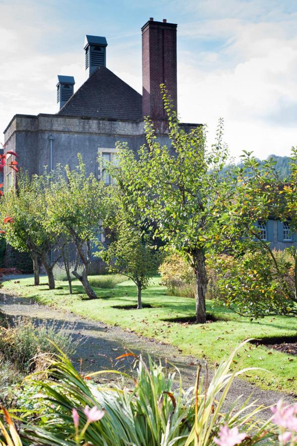 Llangoed Hall Guest House Bronllys Bagian luar foto